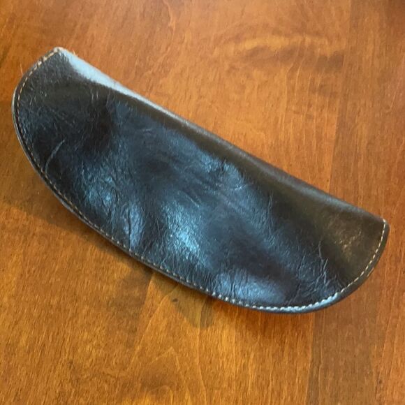 Fossil Distressed Leather Eyeglass Case - Picture 3 of 4